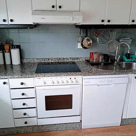 Con Piscina La Arboleda Hébergement de vacances