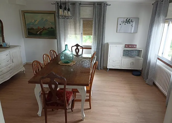 Con Piscina La Arboleda بيت للعطل Amoeiro